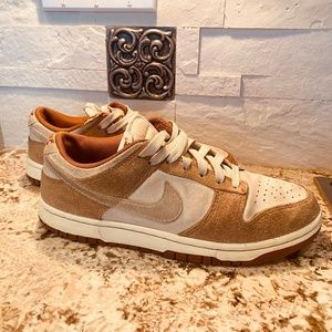 nike dunk low medium curry